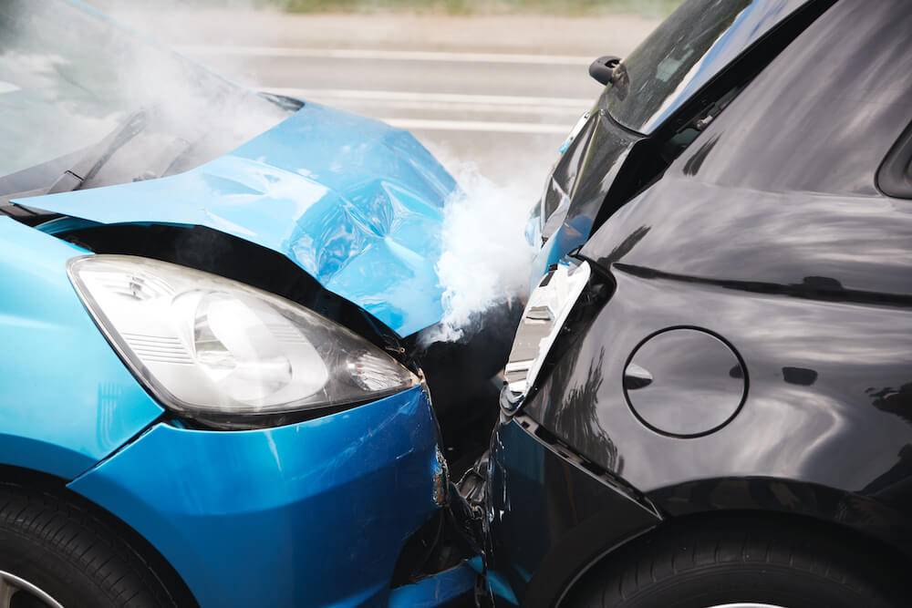 autounfall im ausland mit leasingauto