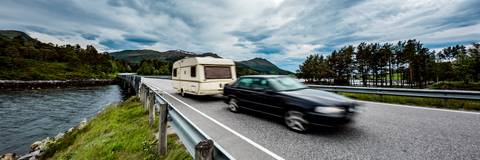auto mit wohnmobil