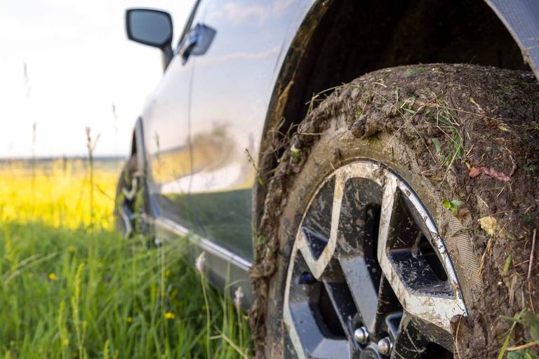 kleines Auto mit Allrad kleines Auto mit Allrad