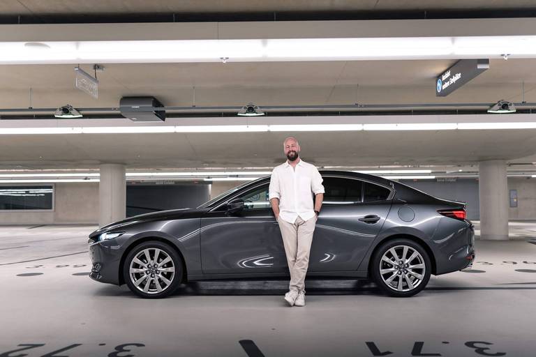 mazda 3 fastback test