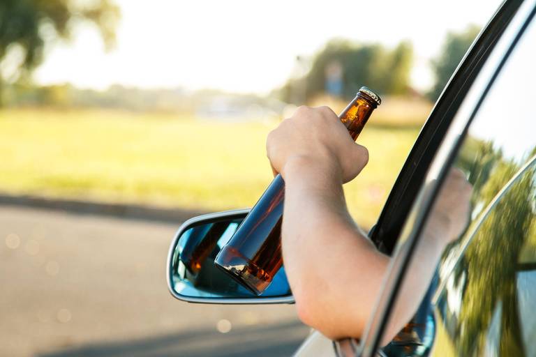 Alkoholeinfluss am PKW Steuer Alkoholeinfluss am PKW Steuer