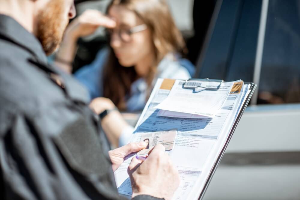 auto fahren ab 17 bussgeld