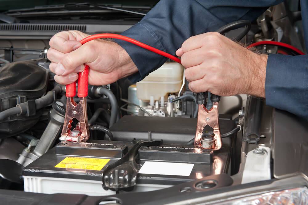 autobatterie-kabel-pole