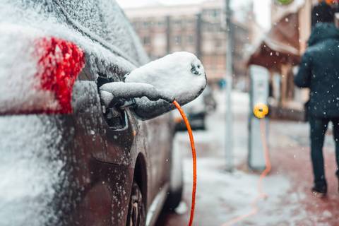 E-Auto im Winter laden