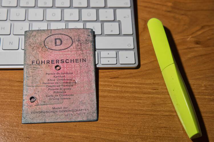 alter fuehrerschein im papierformat