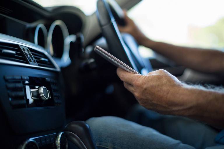 Handy am Steuer Handy am Steuer