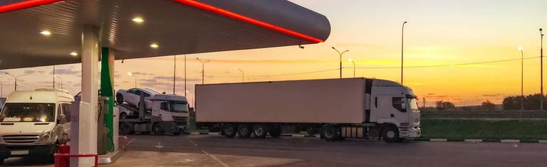 lkw auf rasthof