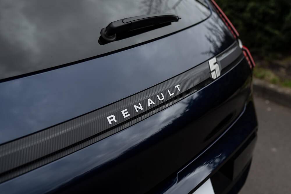 renault 5 elektro heckansicht