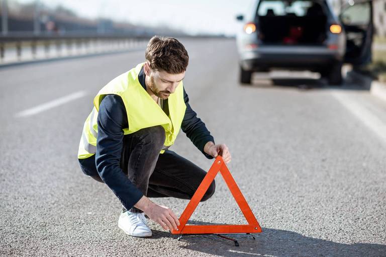 pflichtausstattung im auto