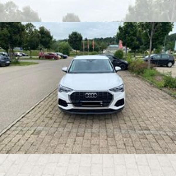 Foto - Audi Q3 S tronic