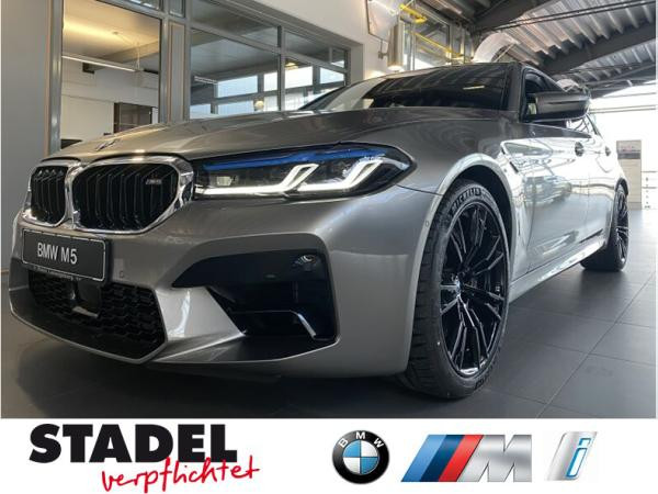 Foto - BMW M5 Vorführwagen-Übergabe im April 2022