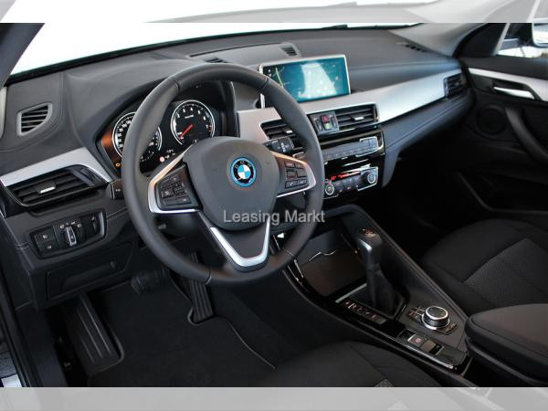 Foto - BMW X2 xDrive25e Advantage Navi PDC SHZ LED