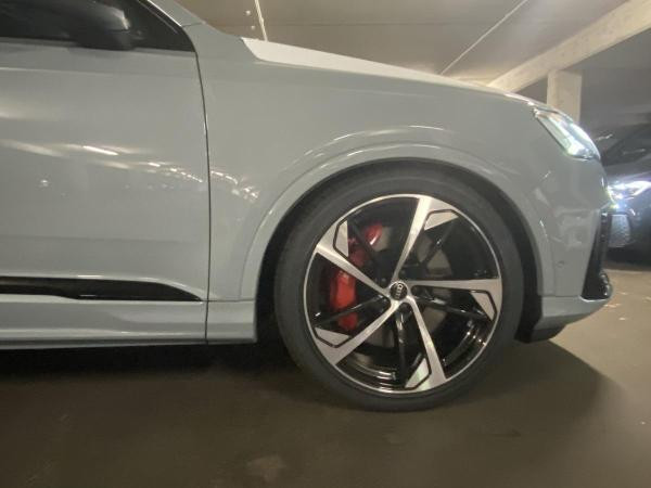Foto - Audi SQ7 4.0 L TDI V8