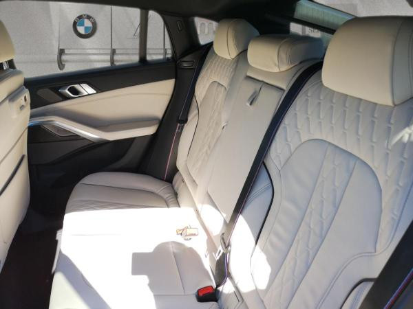 Foto - BMW X6 M50I individual Komfortsitze Allradlenkung