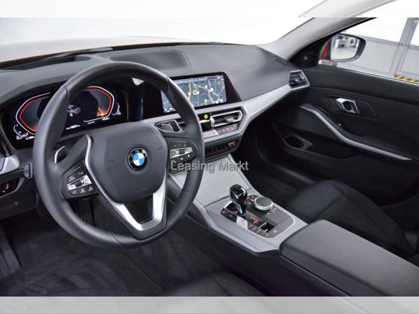Foto - BMW 320 d Automatik Navi Tempom.aktiv Glasdach Bluetooth PDC MP3 Schn.