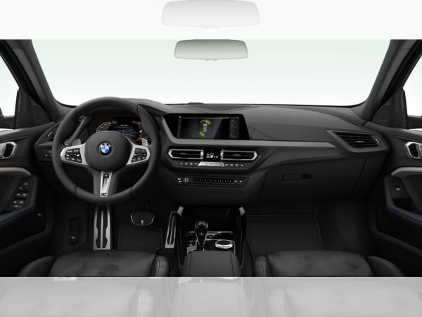 Foto - BMW M135i xDrive