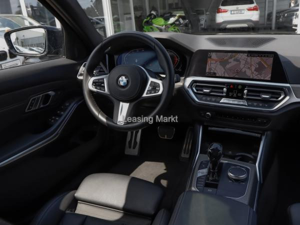 Foto - BMW 318 d Touring M Sport Navi Leder Tempom.aktiv Bluetooth PDC MP3 Schn.
