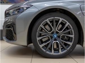 BMW 745 e M Sport ACC Fond-Entert. GSD H&K HuD Laser