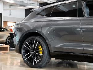 Aston Martin DBX - Aston Martin Hamburg