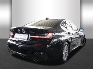 BMW 320 i M Sport Automatik Navi Leder Bluetooth PDC MP3 Schn.