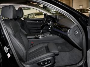 BMW 520 d Touring Navi Leder Tempom.aktiv Panoramadach Bluetooth MP3 Schn.