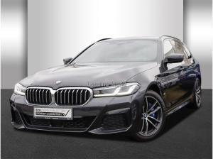 BMW 530 i xDrive Touring Navi Leder Tempom.aktiv Panoramadach Bluetooth MP3 Schn.