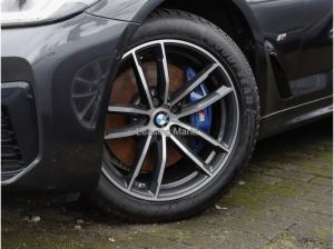 BMW 530 i xDrive Touring Navi Leder Tempom.aktiv Panoramadach Bluetooth MP3 Schn.
