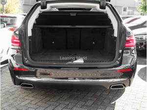 BMW 530 d Touring Navi Leder Tempom.aktiv Panoramadach Bluetooth MP3 Schn.