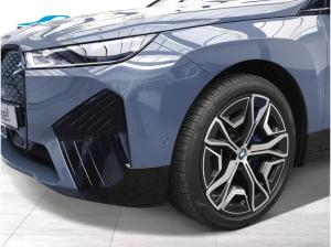 BMW ix xDrive40 Sportpaket Head-Up HK HiFi DAB LED