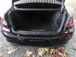 BMW 320 i M Sport Automatik Navi Leder Bluetooth PDC MP3 Schn.