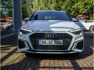 Audi Q3 SUV TDI S Line AHK
