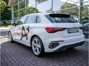 Audi Q3 SUV TDI S Line AHK