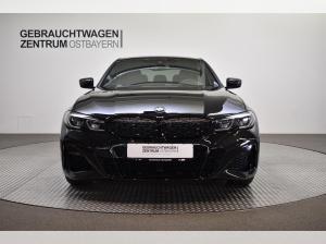 BMW M340 d xDrive "Traum in schwarz" bei BMW Hofmann
