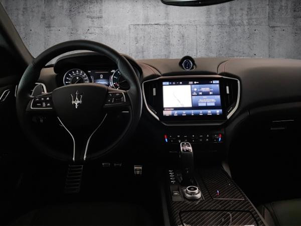 Foto - Maserati Ghibli Modena S