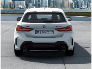 BMW M135i xDrive,*Frei Konfigurierbar*,Sitzheizung,PDC,Klimaautomatik,Live Cockpit Prof.,uvm.