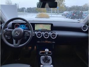 Mercedes-Benz A 180 Mercedes-Benz A 180 Style+LED+CarPlay+DAB+MBUX+Navi