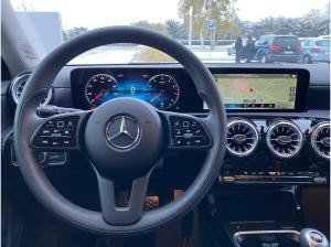 Mercedes-Benz A 180 Mercedes-Benz A 180 Style+LED+CarPlay+DAB+MBUX+Navi