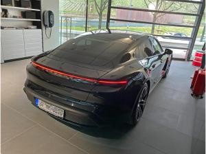 Porsche Taycan 4S