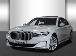 BMW 750 i xDrive Lim Aut., TV+, Glasdach, Massagesitze, Sitzbel., Standheiz., Laserlicht