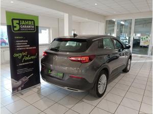 Opel Grandland Hybrid Wallbox for free !!!