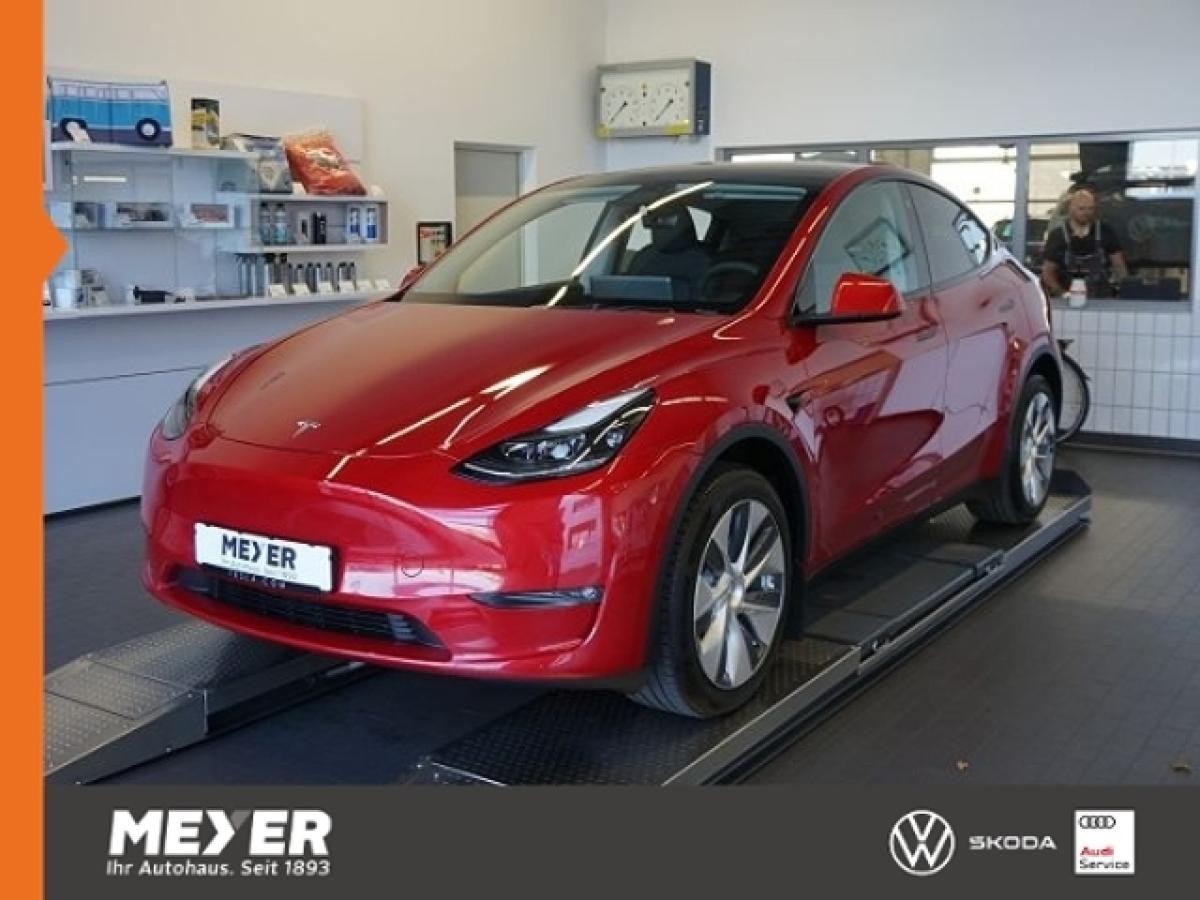 Tesla Model Y Long Range AWD *sofort verfügbar*