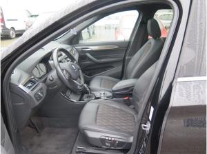 BMW X1 xDrive 20 d xLine - AHK, Panoramadach, Rückfahrkamera, Navi, Sitzheizung