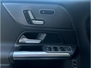 Mercedes-Benz B 180 AUTOMATIK+LEDER+PANODACH+LED+360°+2xMEMORY