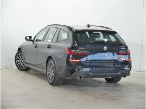 BMW 330 e xDrive+M SPORTPAKET+ANH.KUPPLUNG+LASER+PANORAMA