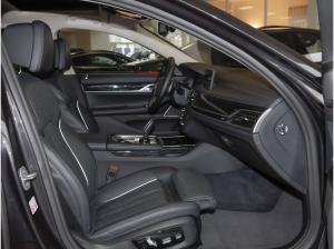 BMW 750 i xDrive Lim *SONDERANGEBOT* bei Zul. bis zum 21.11.2023