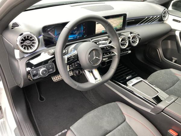 Foto - Mercedes-Benz A 35 AMG 4MATIC Limousine AMG Line Night Panorama Multibeam * kurzfristig verfügbar *