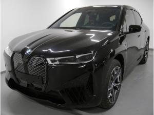 BMW ix M60 ~sofort verfügbar~*AHK*Laserlicht*Bowers & Wilkins*