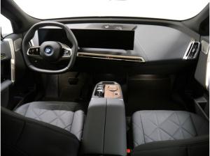 BMW ix M60 ~sofort verfügbar~*AHK*Laserlicht*Bowers & Wilkins*