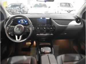 Mercedes-Benz GLA 180 Automatik - Ganzjahresreifen HU + Inspektion neu!!!
