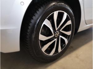 Volkswagen Golf VIII Life Active 2.0 TDI ACC ParkAss. FLA